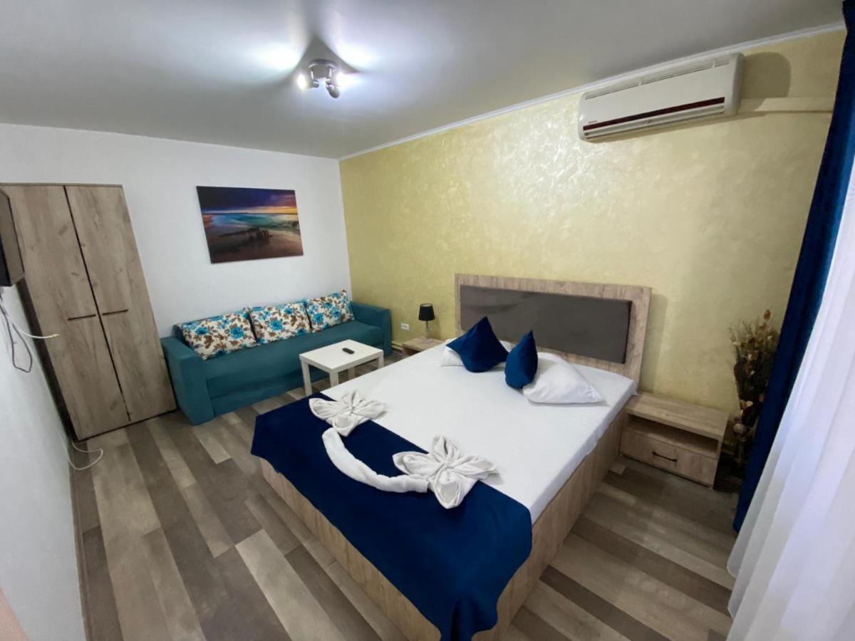 Hôtel Casa Sea Breeze à Năvodari Extérieur photo